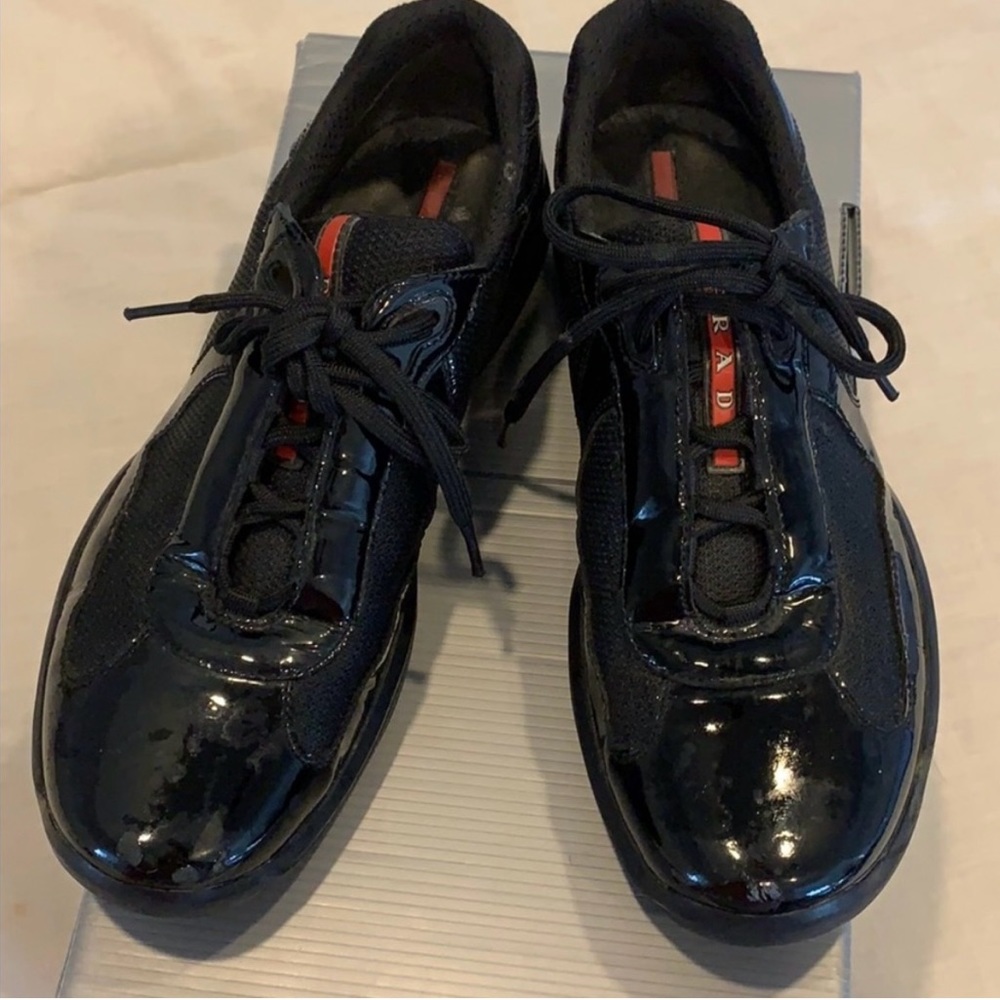 💯% Authentic Men's Prada black leather sneaker